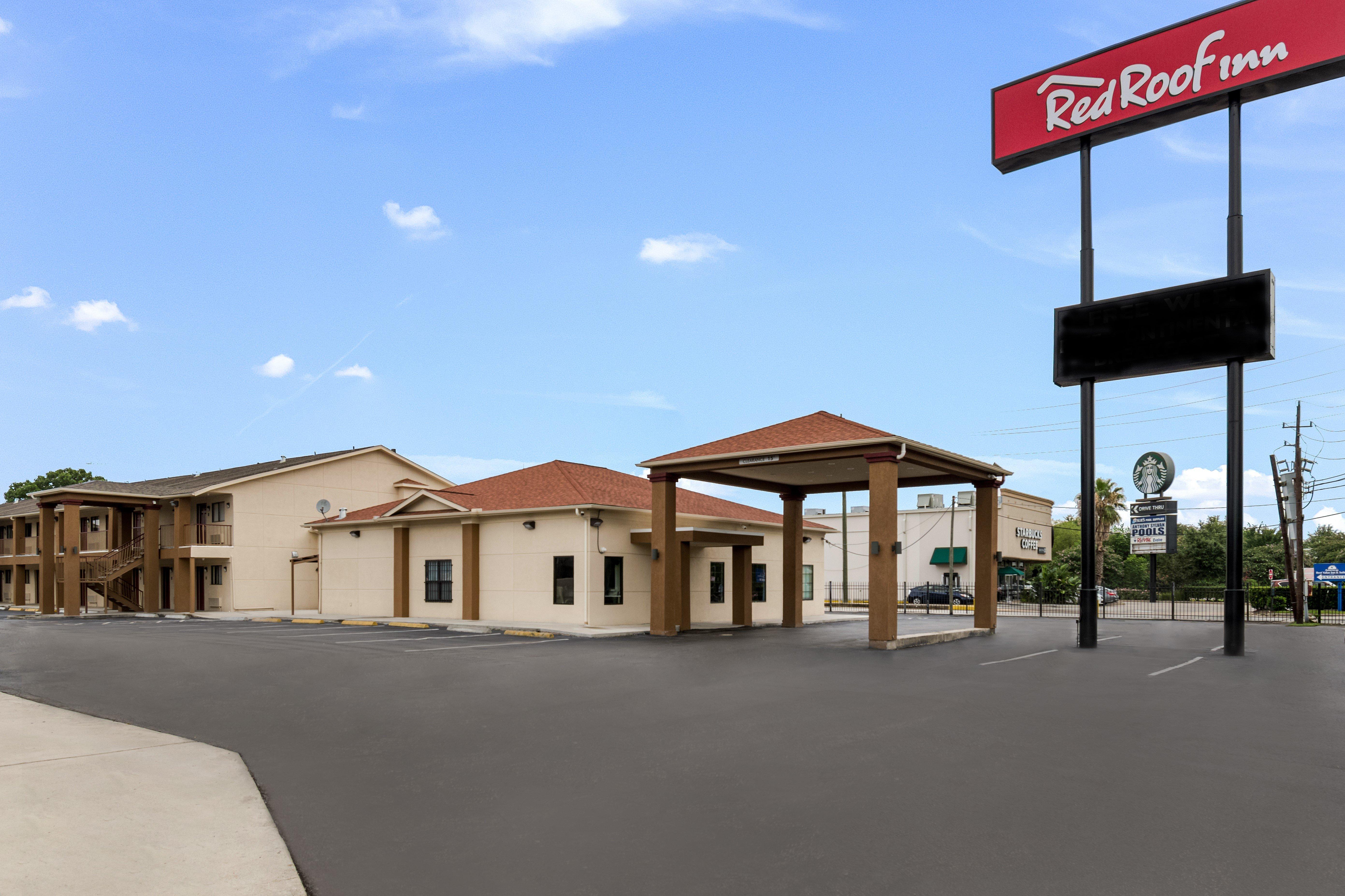 Red Roof Inn Houston - Spring North Экстерьер фото