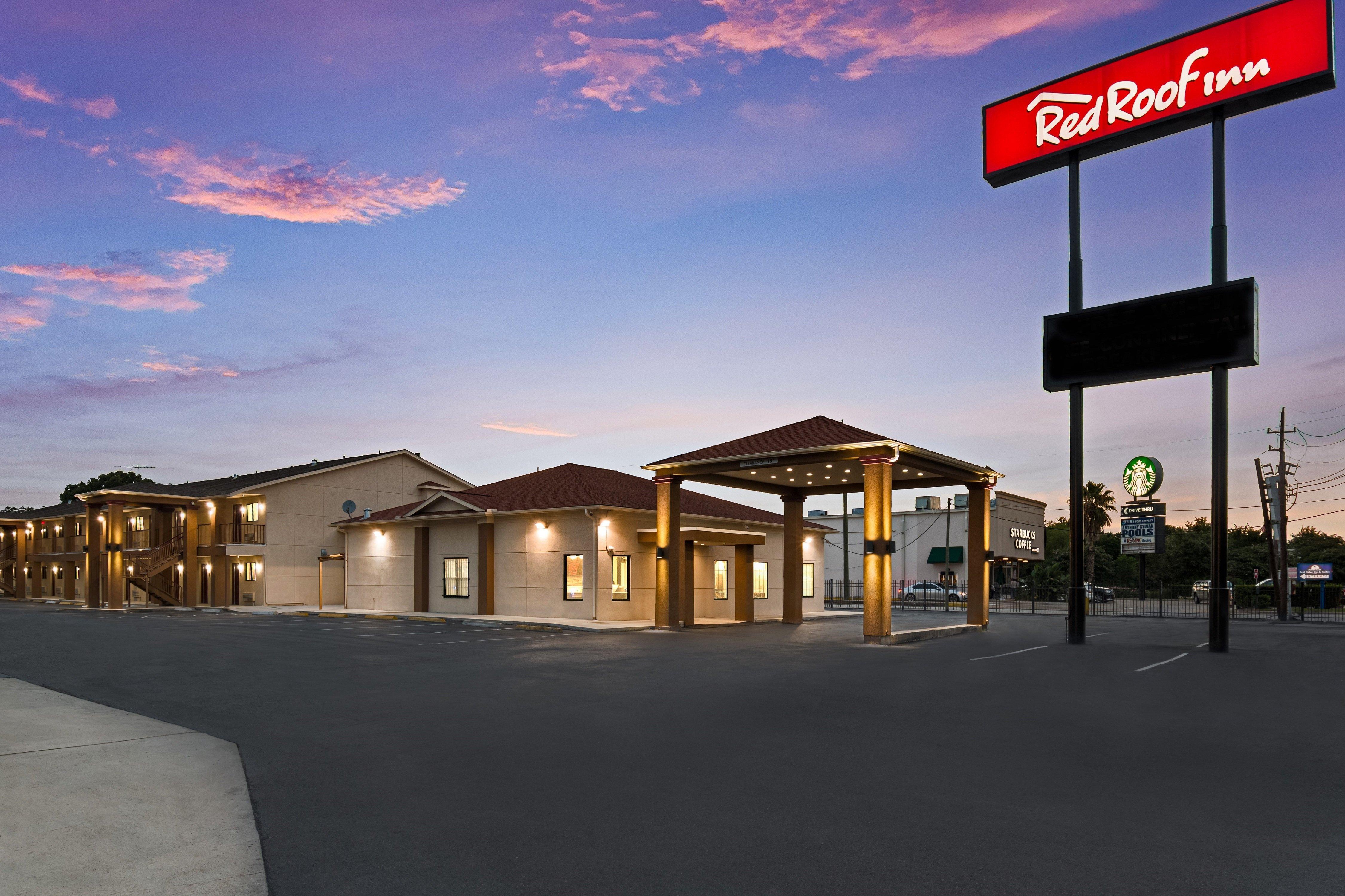 Red Roof Inn Houston - Spring North Экстерьер фото