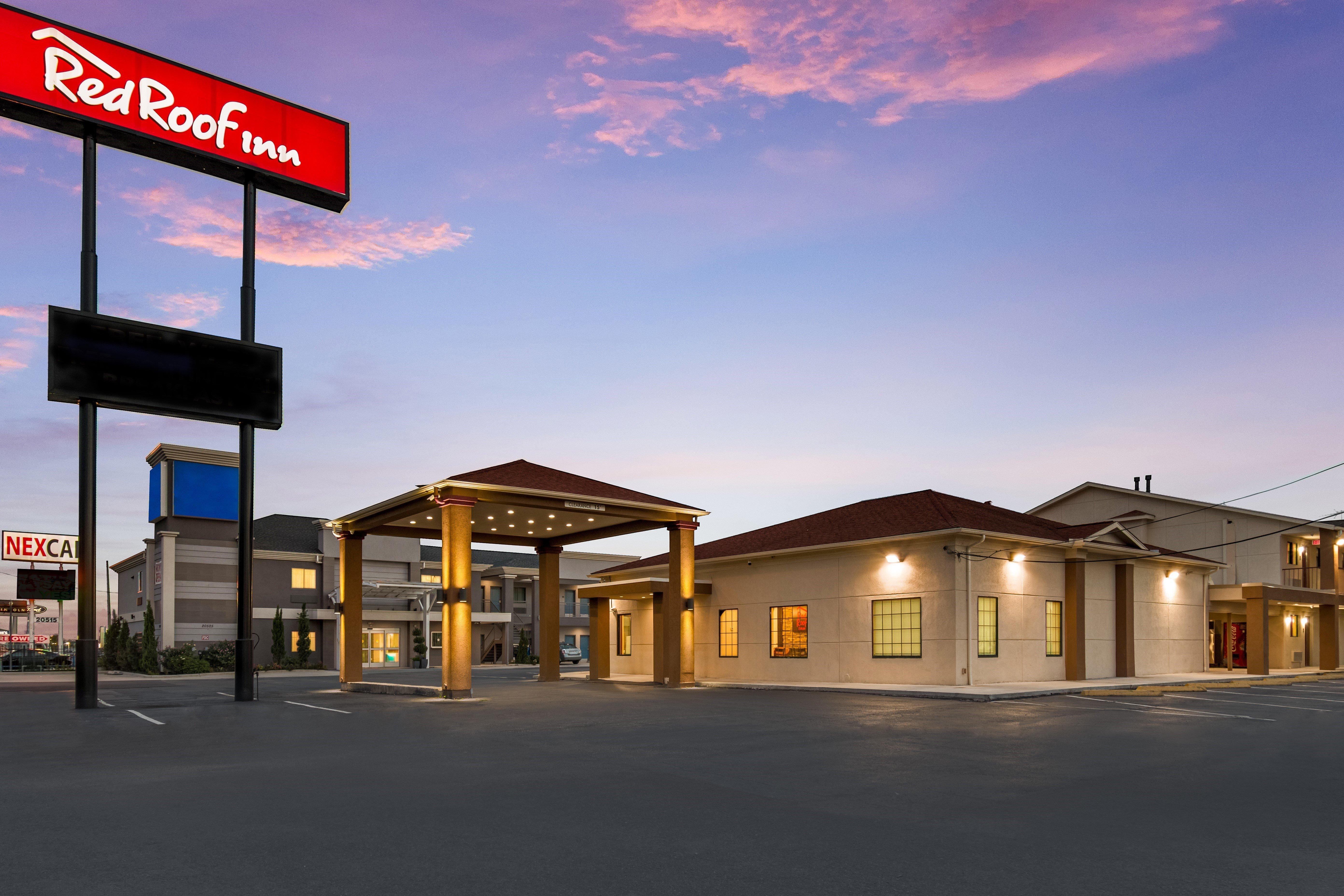 Red Roof Inn Houston - Spring North Экстерьер фото